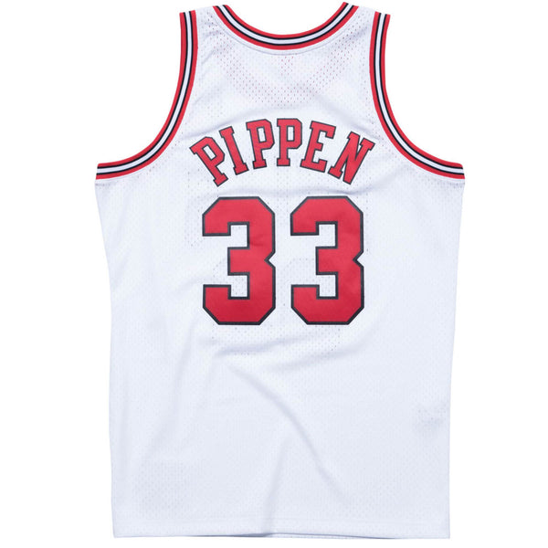 Mitchell & Ness Chicago Bulls Scottie Pippen 1997-98 Home Swingman Jersey